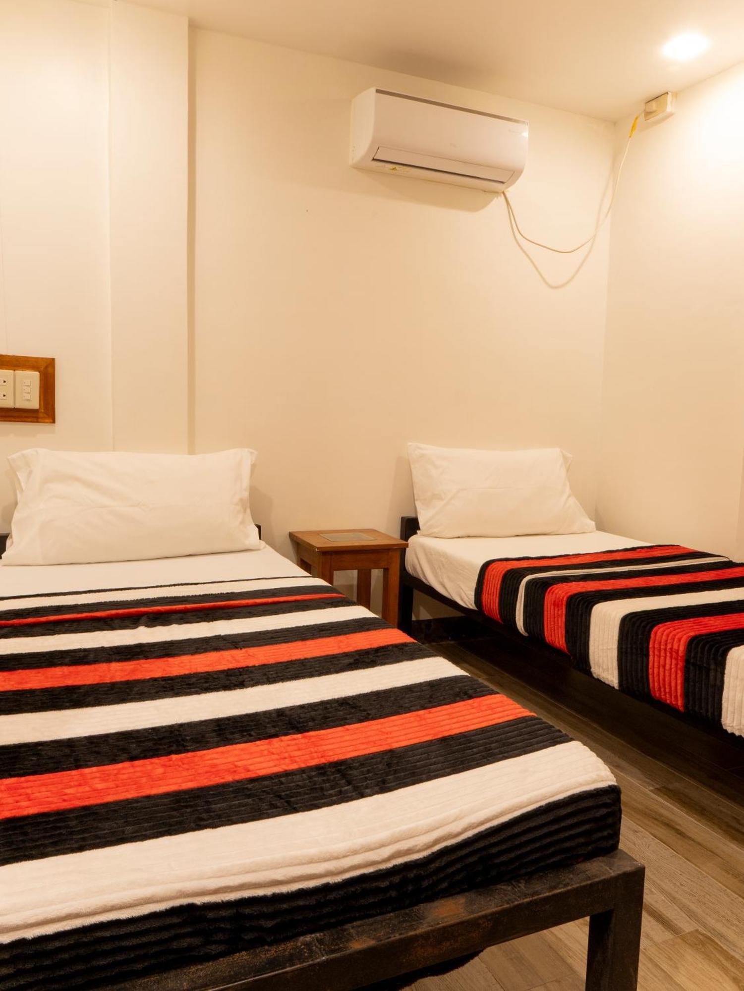 Sip Sunset Hostel And Lounge El Nido Ngoại thất bức ảnh